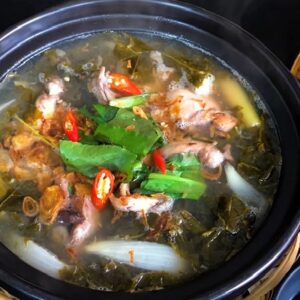 Lẩu ếch lá giang