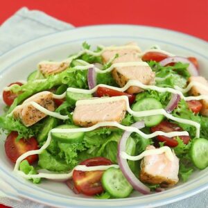 Salad dầu dấm cá mòi